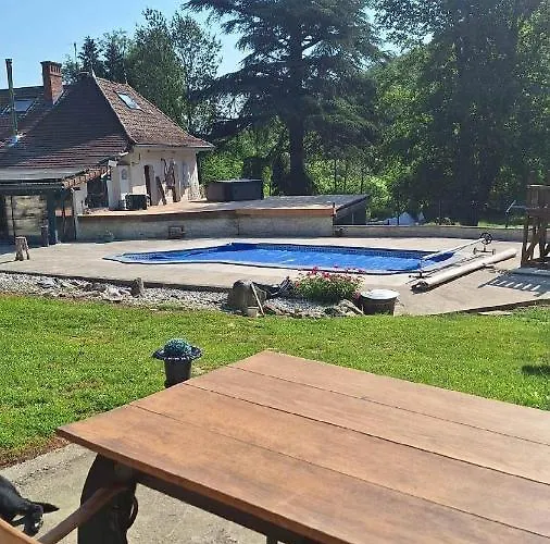 Le Chalet